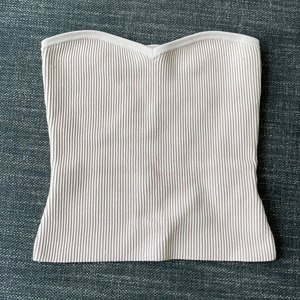 Babaton Sculpt Knit Sweetheart Top